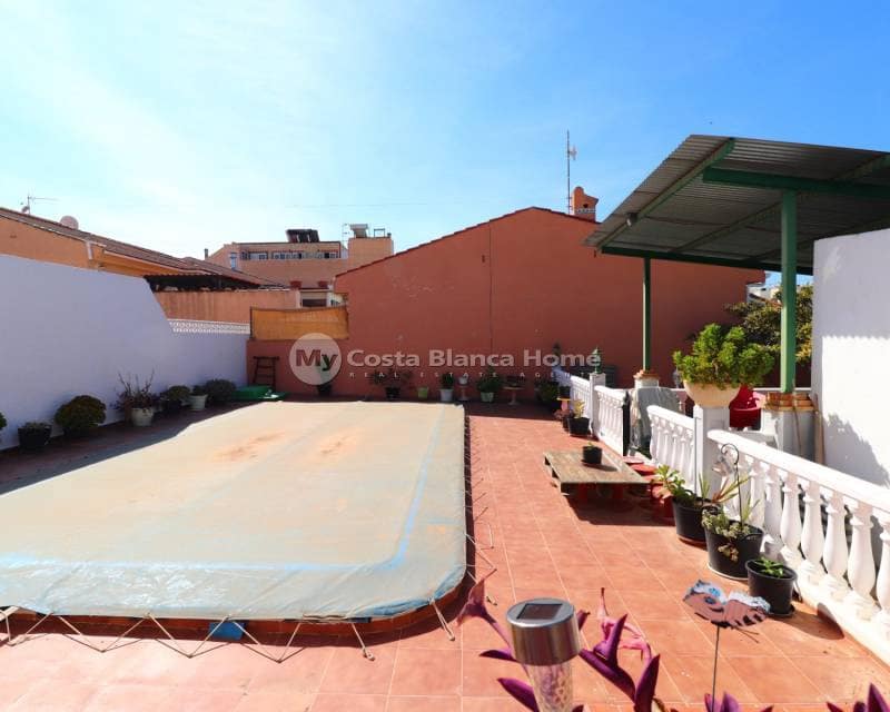 3 makuuhuone Omakotitalo myytävänä paikassa Benijofar mukana uima-altaan - 260 000 € (Ref: 8983044)