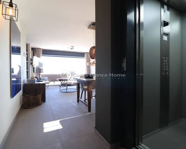 3 soveværelse Lejlighed til salg i Puerto Deportivo, Guardamar del Segura med swimmingpool - € 580.000 (Ref: 8983050)