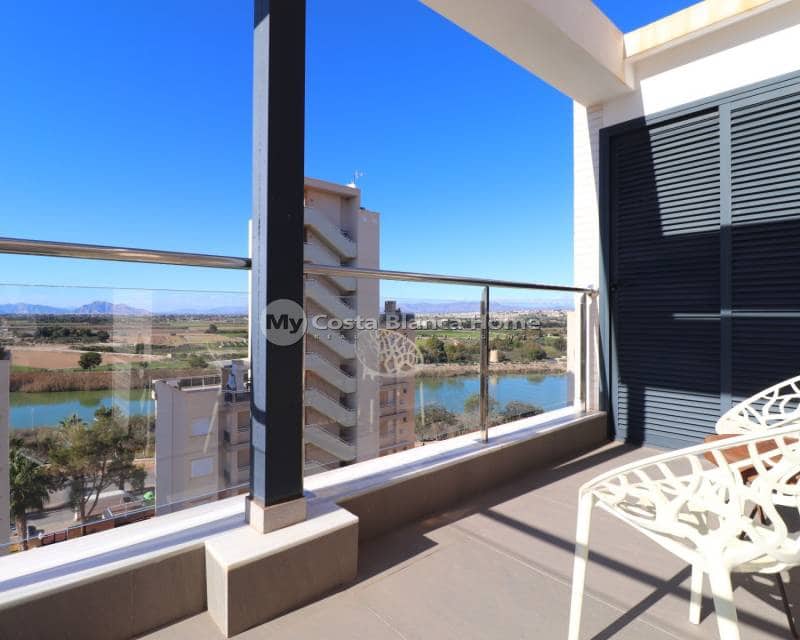 3 bedroom Apartment for sale in Guardamar del Segura with pool - € 580,000 (Ref: 8983050)