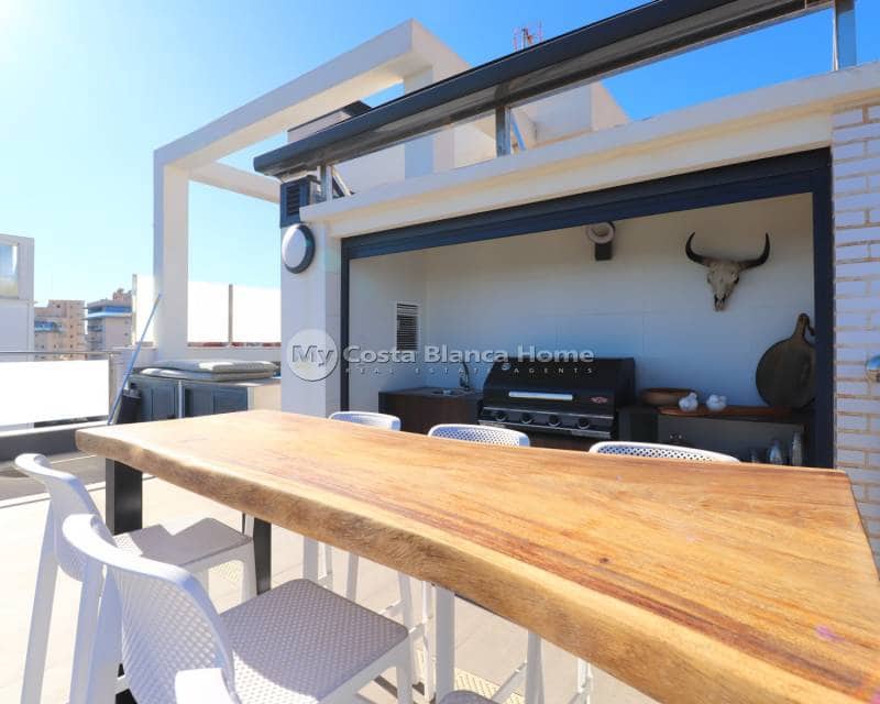 3 bedroom Apartment for sale in Guardamar del Segura with pool - € 580,000 (Ref: 8983050)