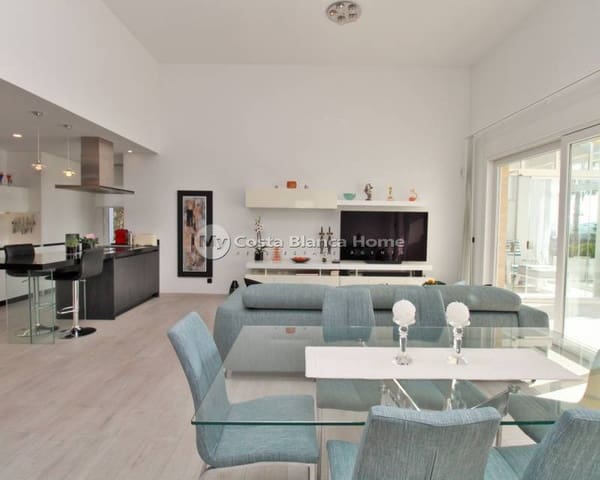 3 soveværelse Villa til salg i Algorfa med swimmingpool - € 599.900 (Ref: 9013147)