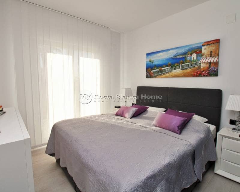 3 soveværelse Villa til salg i Algorfa med swimmingpool - € 599.900 (Ref: 9013147)