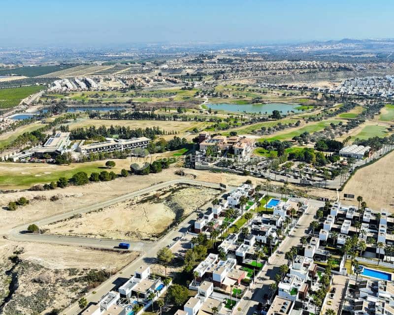 3 soveværelse Villa til salg i Algorfa med swimmingpool - € 599.900 (Ref: 9013147)