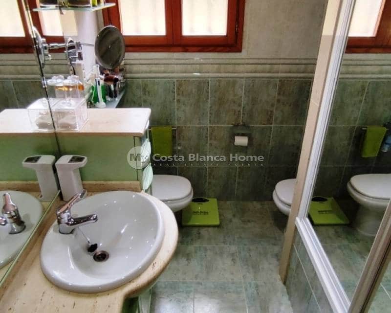 5 sypialnia Willa na sprzedaż w Ontinyent - 310 000 € (Ref: 9013152)