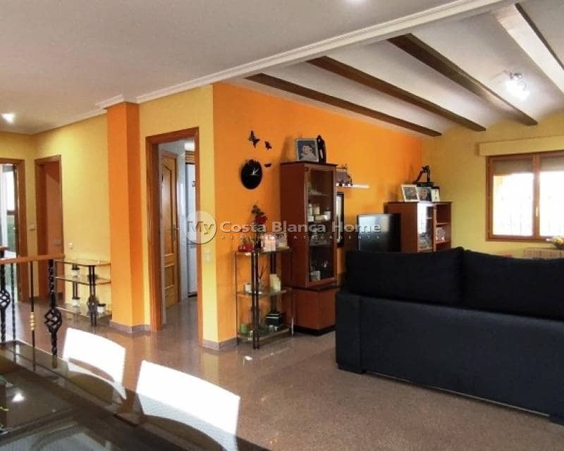 5 sypialnia Willa na sprzedaż w Ontinyent - 310 000 € (Ref: 9013152)