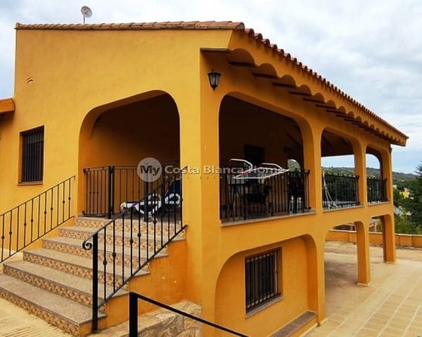 5 sovrum Villa till salu i Ontinyent - 310 000 € (Ref: 9013152)
