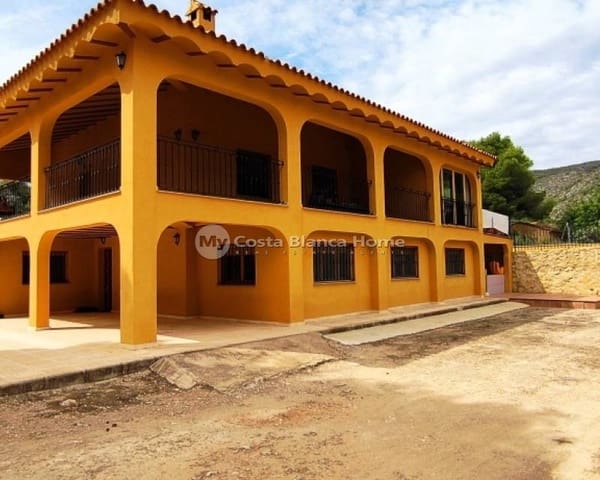 5 sovrum Villa till salu i Ontinyent - 310 000 € (Ref: 9013152)