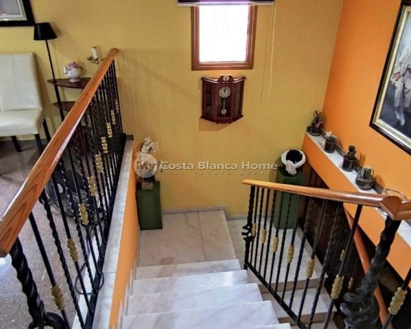 5 sypialnia Willa na sprzedaż w Ontinyent - 310 000 € (Ref: 9013152)