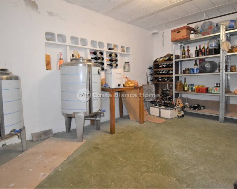 4 bedroom Villa for sale in Villamartin with pool - € 630,000 (Ref: 9015511)