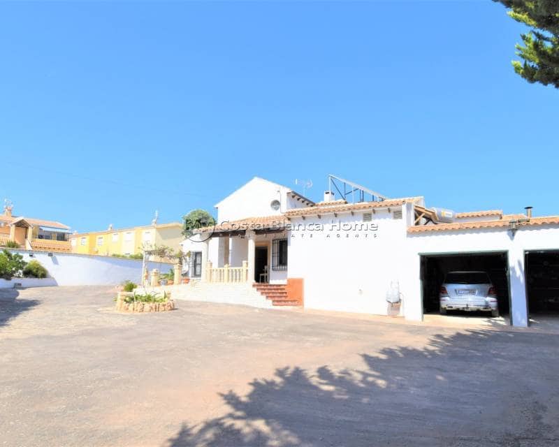 4 bedroom Villa for sale in Villamartin with pool - € 630,000 (Ref: 9015511)
