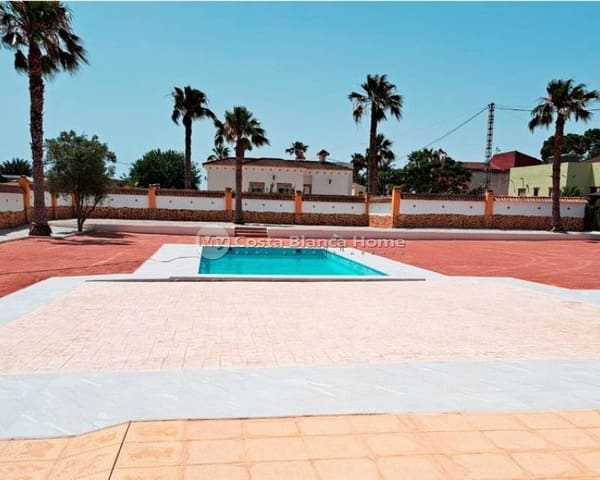 3 sovrum Finca/Hus på landet till salu i Catral med pool - 375 000 € (Ref: 9170589)