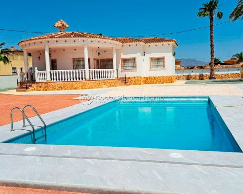 3 sovrum Finca/Hus på landet till salu i Catral med pool - 375 000 € (Ref: 9170589)