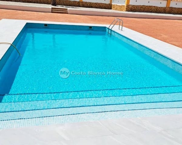 3 sovrum Finca/Hus på landet till salu i Catral med pool - 375 000 € (Ref: 9170589)