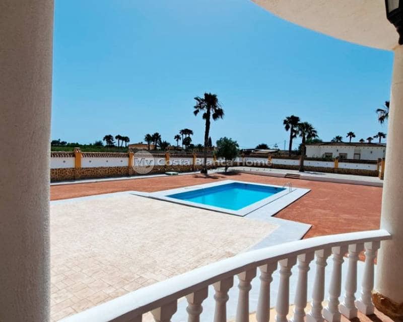 3 sovrum Finca/Hus på landet till salu i Catral med pool - 375 000 € (Ref: 9170589)