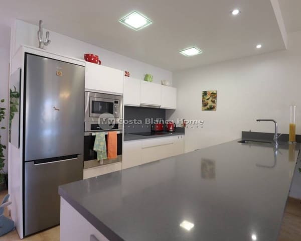 3 makuuhuone Omakotitalo myytävänä paikassa Benijófar mukana uima-altaan - 239 950 € (Ref: 9170612)