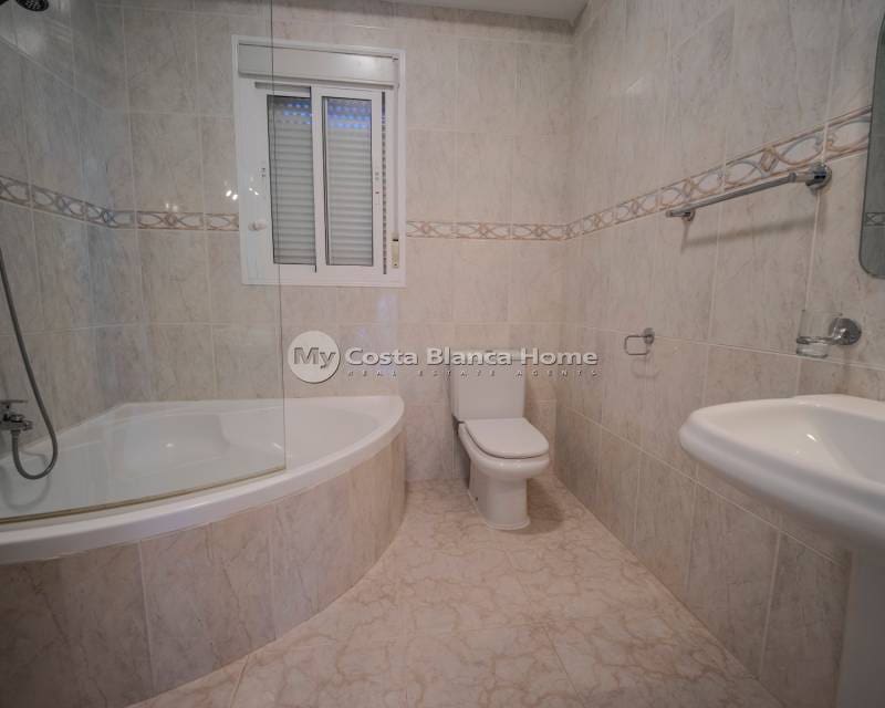 5 bedroom Villa for sale in Dona Pepa - € 680,000 (Ref: 9170613)