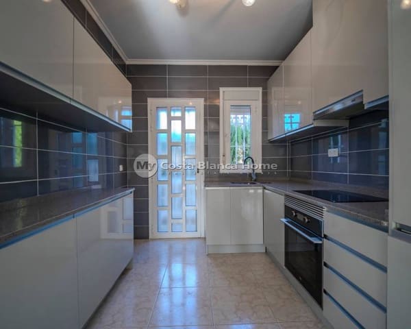 5 bedroom Villa for sale in Doña Pepa, Rojales - € 680,000 (Ref: 9170613)