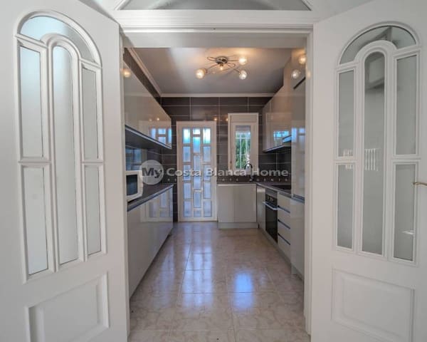 5 bedroom Villa for sale in Doña Pepa, Rojales - € 680,000 (Ref: 9170613)