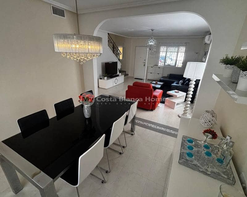 2 bedroom Townhouse for sale in Ciudad Quesada with pool - € 225,000 (Ref: 9170615)