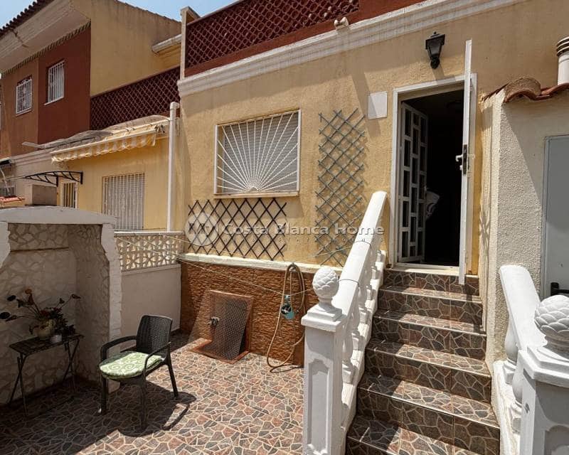 3 makuuhuone Omakotitalo myytävänä paikassa Dona Pepa mukana uima-altaan - 249 995 € (Ref: 9170618)