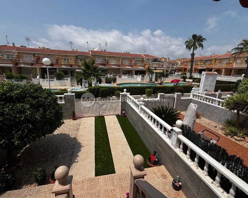 3 makuuhuone Omakotitalo myytävänä paikassa Dona Pepa mukana uima-altaan - 249 995 € (Ref: 9170618)