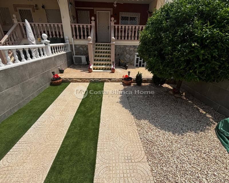 3 makuuhuone Omakotitalo myytävänä paikassa Dona Pepa mukana uima-altaan - 249 995 € (Ref: 9170618)