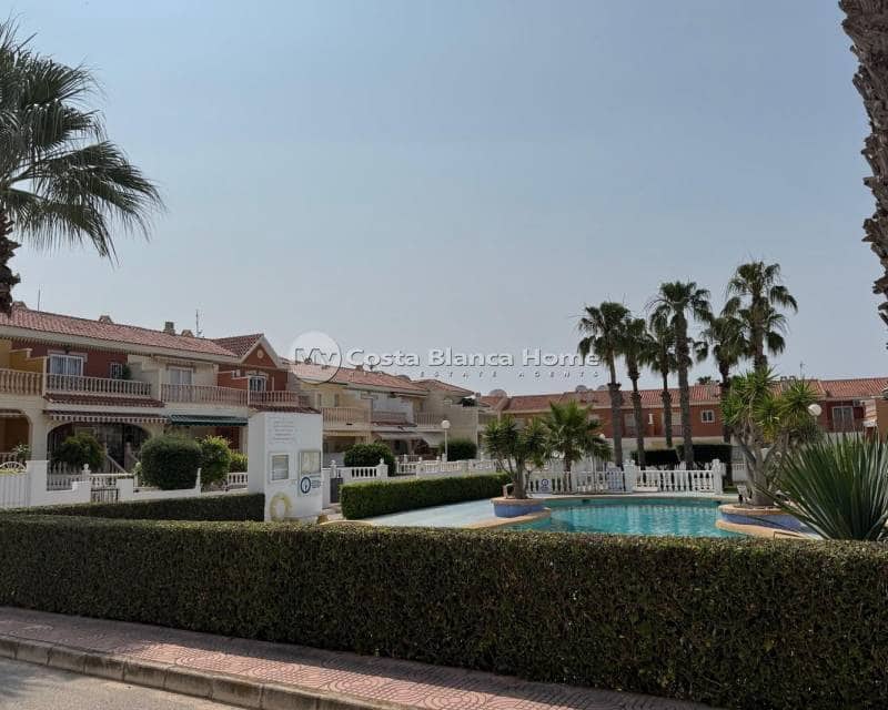 3 makuuhuone Omakotitalo myytävänä paikassa Dona Pepa mukana uima-altaan - 249 995 € (Ref: 9170618)