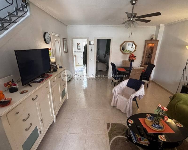 3 makuuhuone Omakotitalo myytävänä paikassa Dona Pepa mukana uima-altaan - 249 995 € (Ref: 9170618)