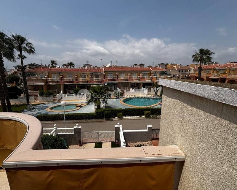 3 makuuhuone Omakotitalo myytävänä paikassa Dona Pepa mukana uima-altaan - 249 995 € (Ref: 9170618)