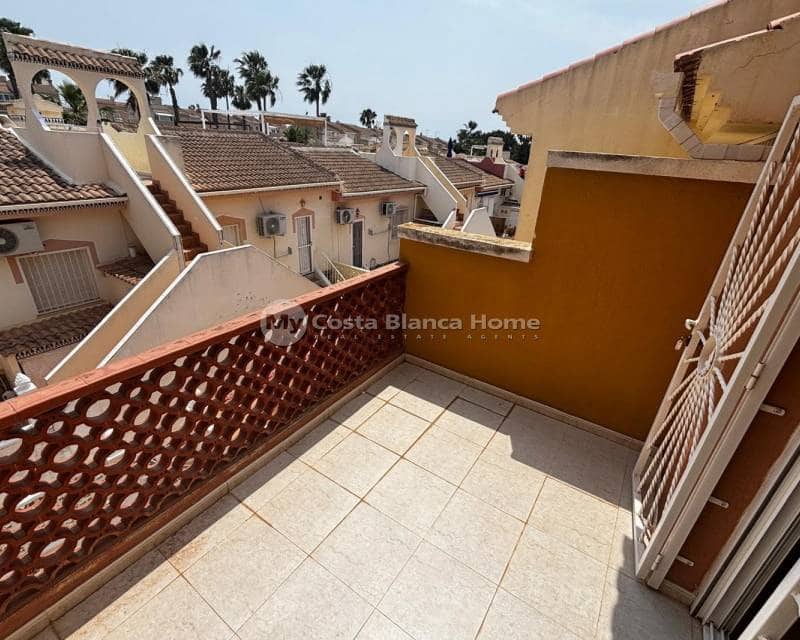 3 makuuhuone Omakotitalo myytävänä paikassa Dona Pepa mukana uima-altaan - 249 995 € (Ref: 9170618)