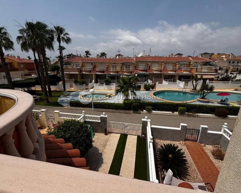 3 makuuhuone Omakotitalo myytävänä paikassa Dona Pepa mukana uima-altaan - 249 995 € (Ref: 9170618)