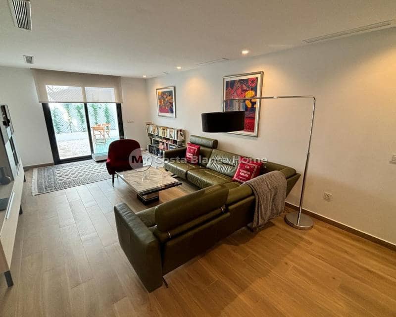 3 bedroom Villa for sale in Ciudad Quesada with pool - € 529,000 (Ref: 9170621)