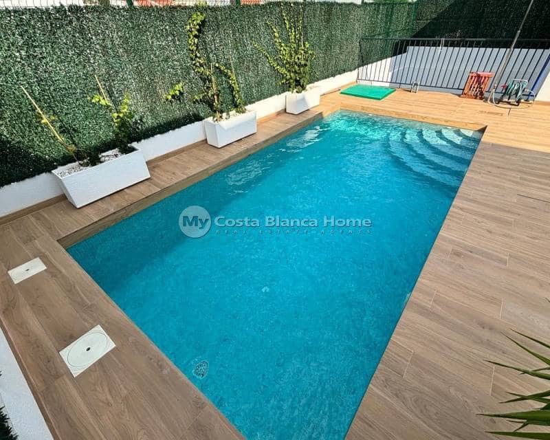 3 bedroom Villa for sale in Ciudad Quesada with pool - € 529,000 (Ref: 9170621)