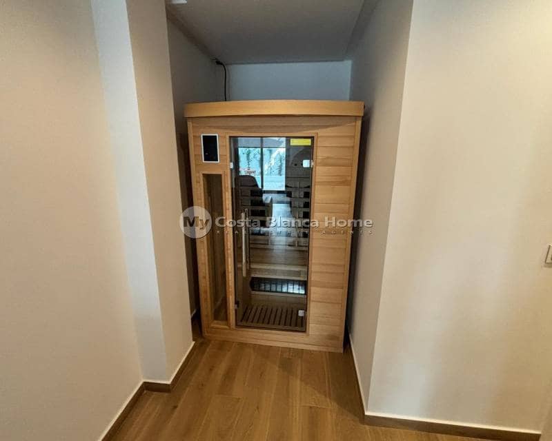 3 bedroom Villa for sale in Ciudad Quesada with pool - € 529,000 (Ref: 9170621)