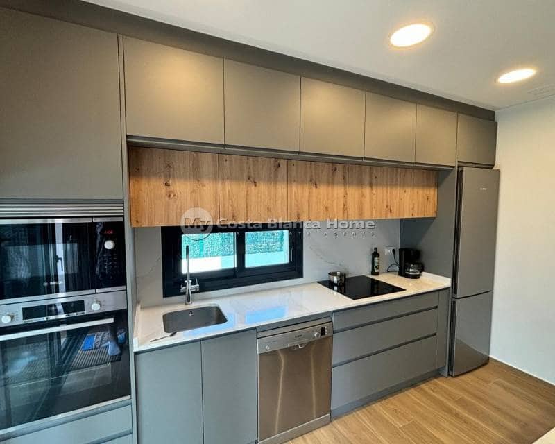 3 bedroom Villa for sale in Ciudad Quesada with pool - € 529,000 (Ref: 9170621)