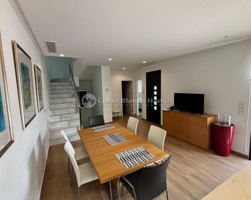 3 bedroom Villa for sale in Ciudad Quesada with pool - € 529,000 (Ref: 9170621)