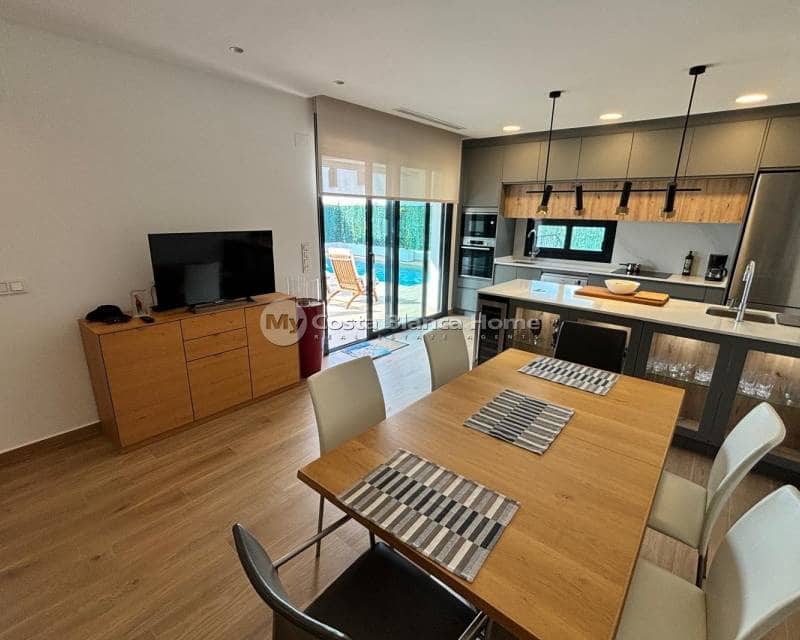 3 bedroom Villa for sale in Ciudad Quesada with pool - € 529,000 (Ref: 9170621)