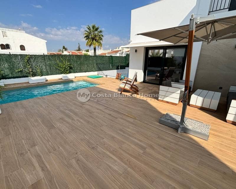 3 bedroom Villa for sale in Ciudad Quesada with pool - € 529,000 (Ref: 9170621)
