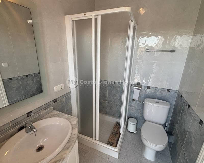 5 bedroom Villa for sale in La Marquesa with pool - € 625,000 (Ref: 9170622)