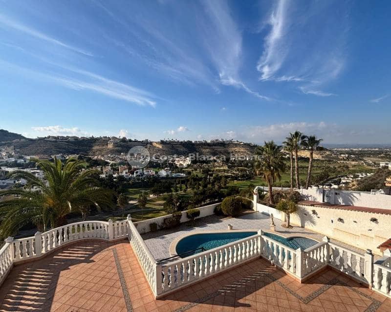 5 bedroom Villa for sale in La Marquesa with pool - € 625,000 (Ref: 9170622)