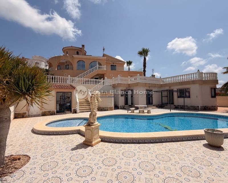 5 bedroom Villa for sale in La Marquesa with pool - € 595,000 (Ref: 9170622)