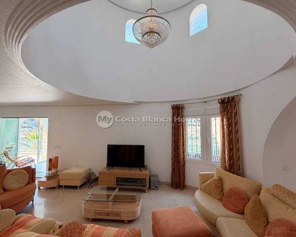 5 bedroom Villa for sale in La Marquesa, Rojales with pool - € 595,000 (Ref: 9170622)