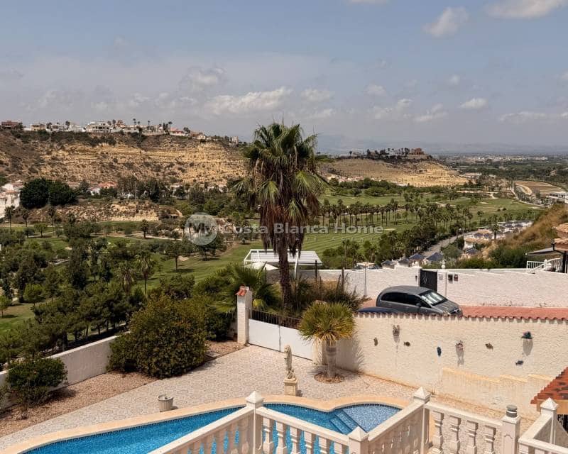 5 bedroom Villa for sale in La Marquesa with pool - € 595,000 (Ref: 9170622)