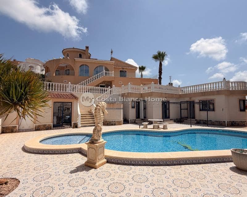 5 bedroom Villa for sale in La Marquesa with pool - € 595,000 (Ref: 9170622)