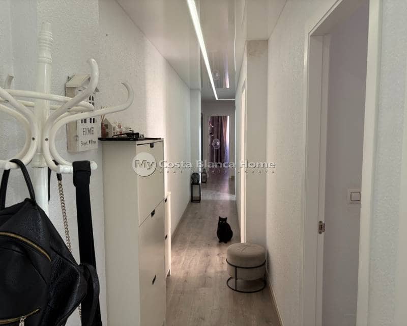 4 slaapkamer Appartement te koop in Torrevieja - € 209.000 (Ref: 9172013)