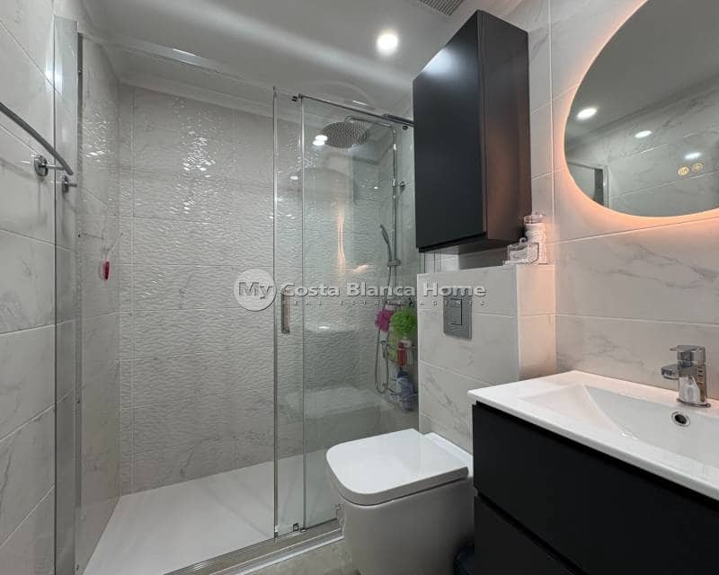 4 slaapkamer Appartement te koop in Torrevieja - € 209.000 (Ref: 9172013)