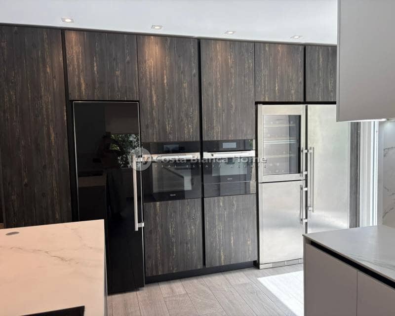 2 bedroom Villa for sale in Algorfa with pool - € 665,000 (Ref: 9172014)