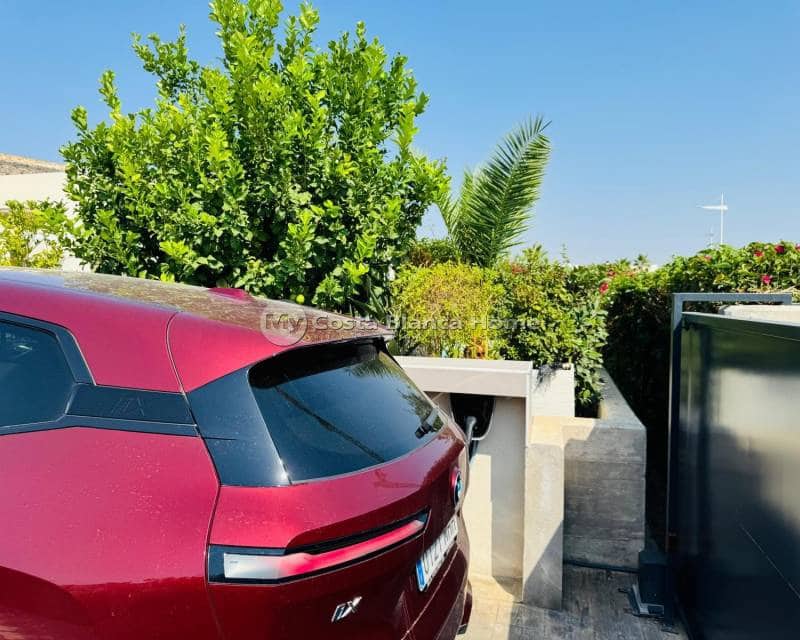 2 bedroom Villa for sale in Algorfa with pool - € 665,000 (Ref: 9172014)