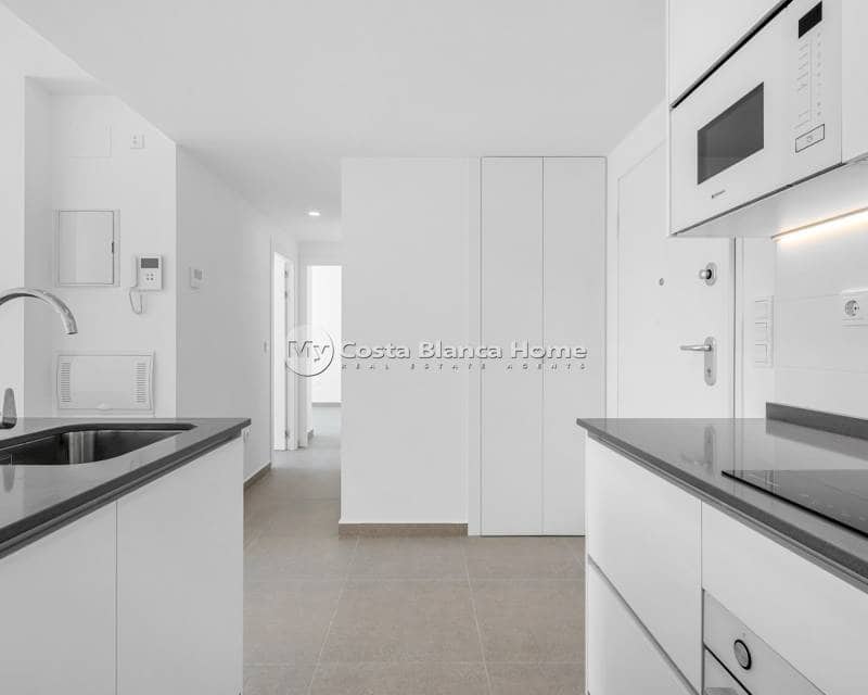 2 bedroom Apartment for sale in Los Alcazares with pool - € 299,000 (Ref: 9172015)