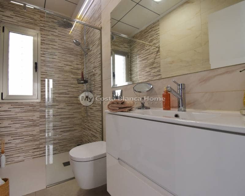 3 bedroom Villa for sale in Villamartin with pool - € 369,950 (Ref: 9172023)